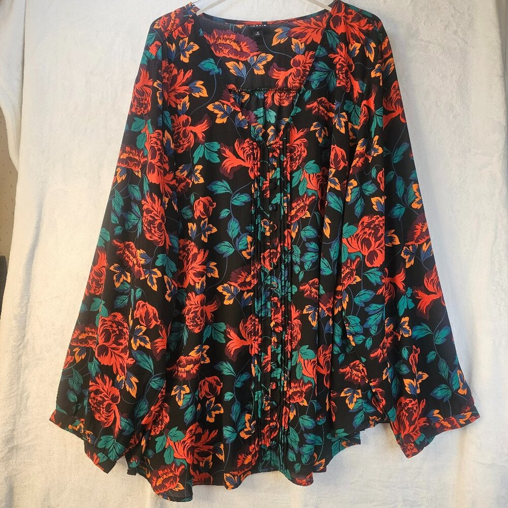 Torrid Women Floral Top Tunic Black Red Button Down VNeck Long Sleeve Relax Sz 4